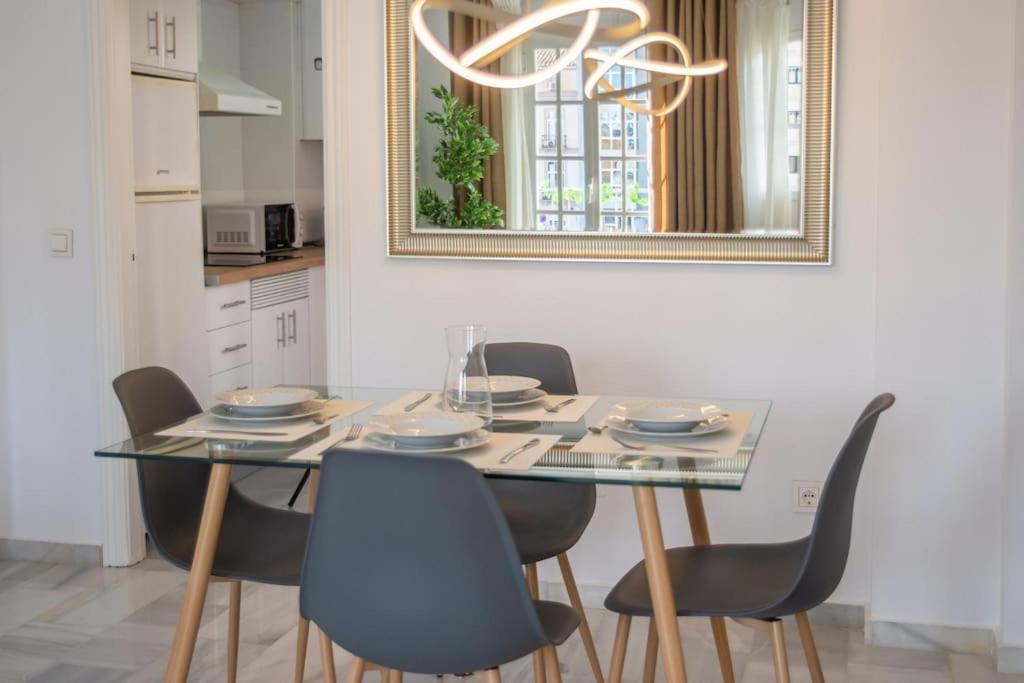 Central And Beautiful Apartment - Free Parking 马拉加 外观 照片