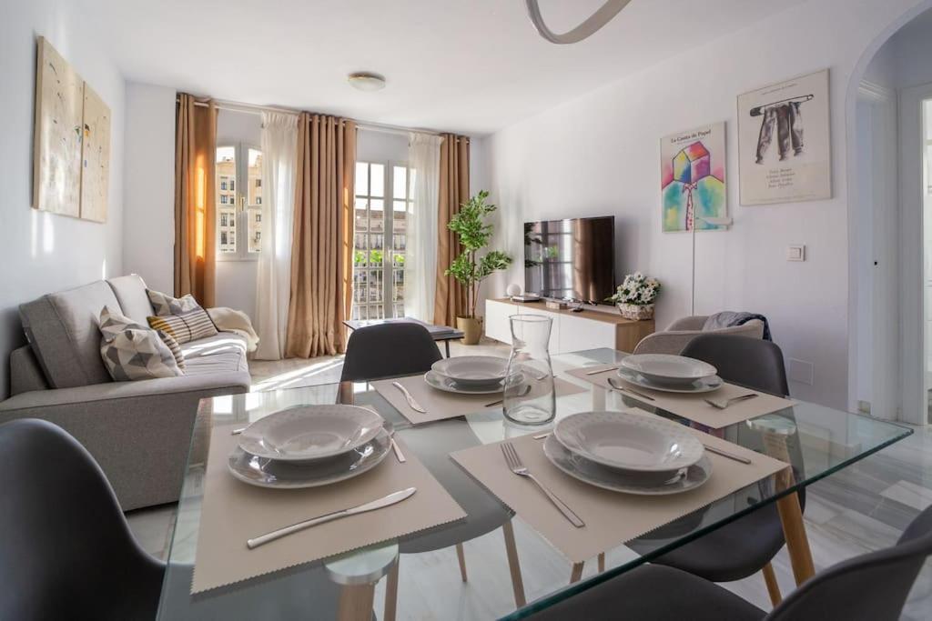 Central And Beautiful Apartment - Free Parking 马拉加 外观 照片